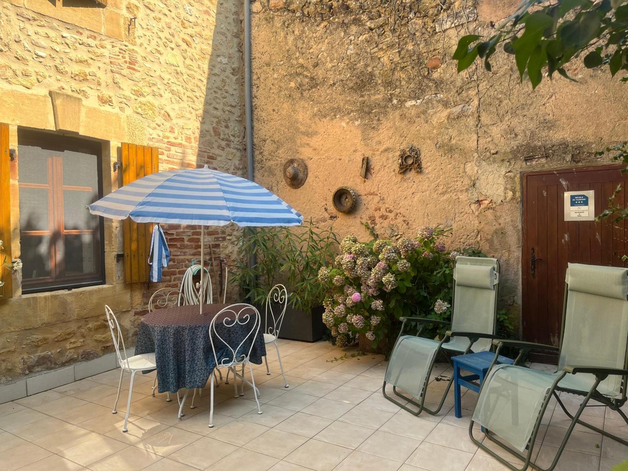 Villa Marguerite Terrasse & Garage Belves Exterior photo